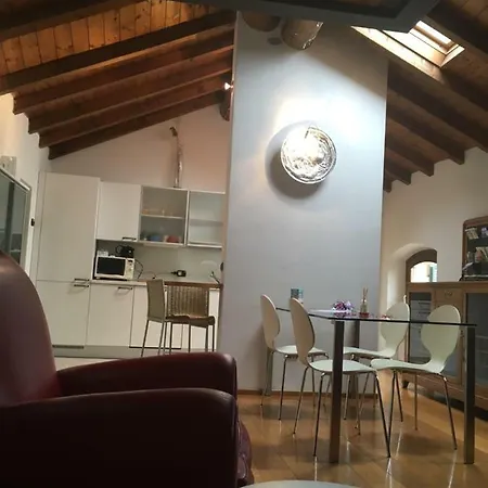 A Gem In Apartman *
